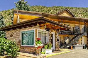 Glenwood Springs Inn