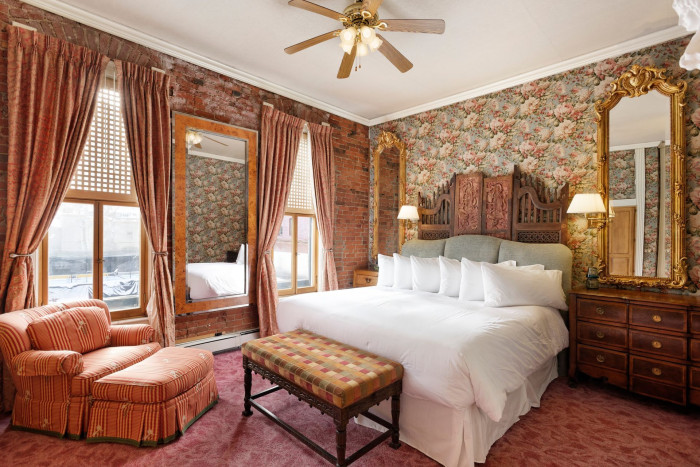 Residence Hotel — Aspen, CO